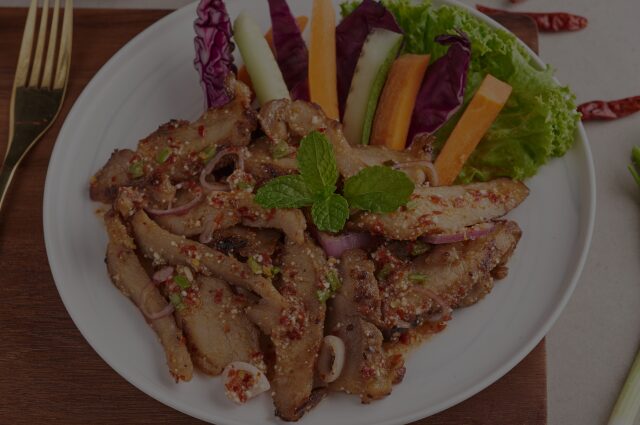 640x425 Spicy sliced steak1